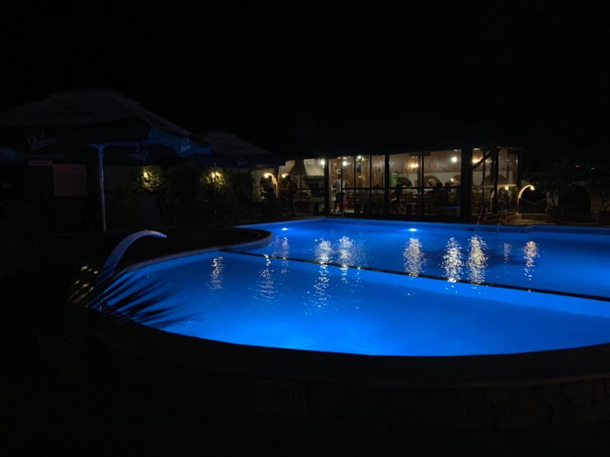 Family Hotel Virgin Ribarica Exterior photo